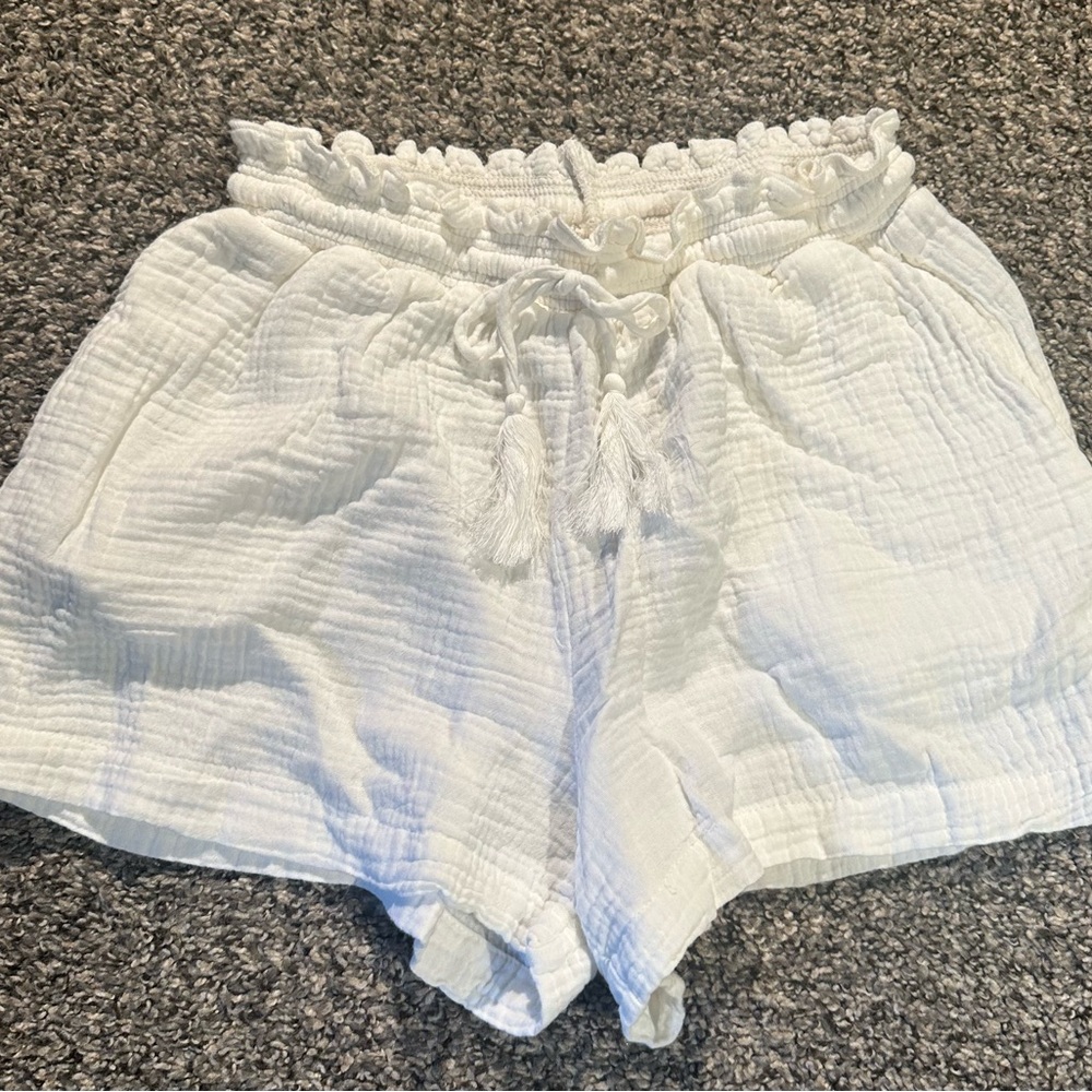 Hello Nite Los Angeles shorts